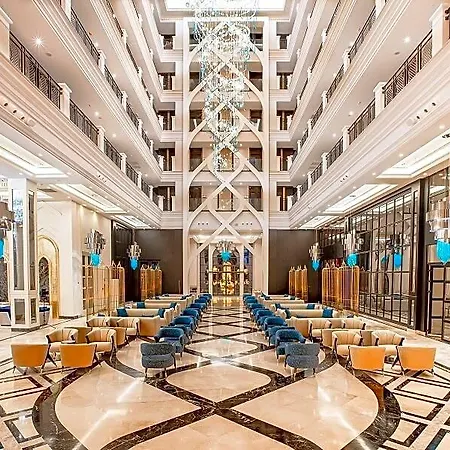 Serenity Queen Hotel